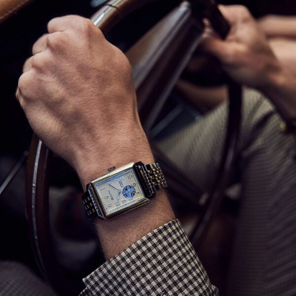 Bulova 98A308 Sutton